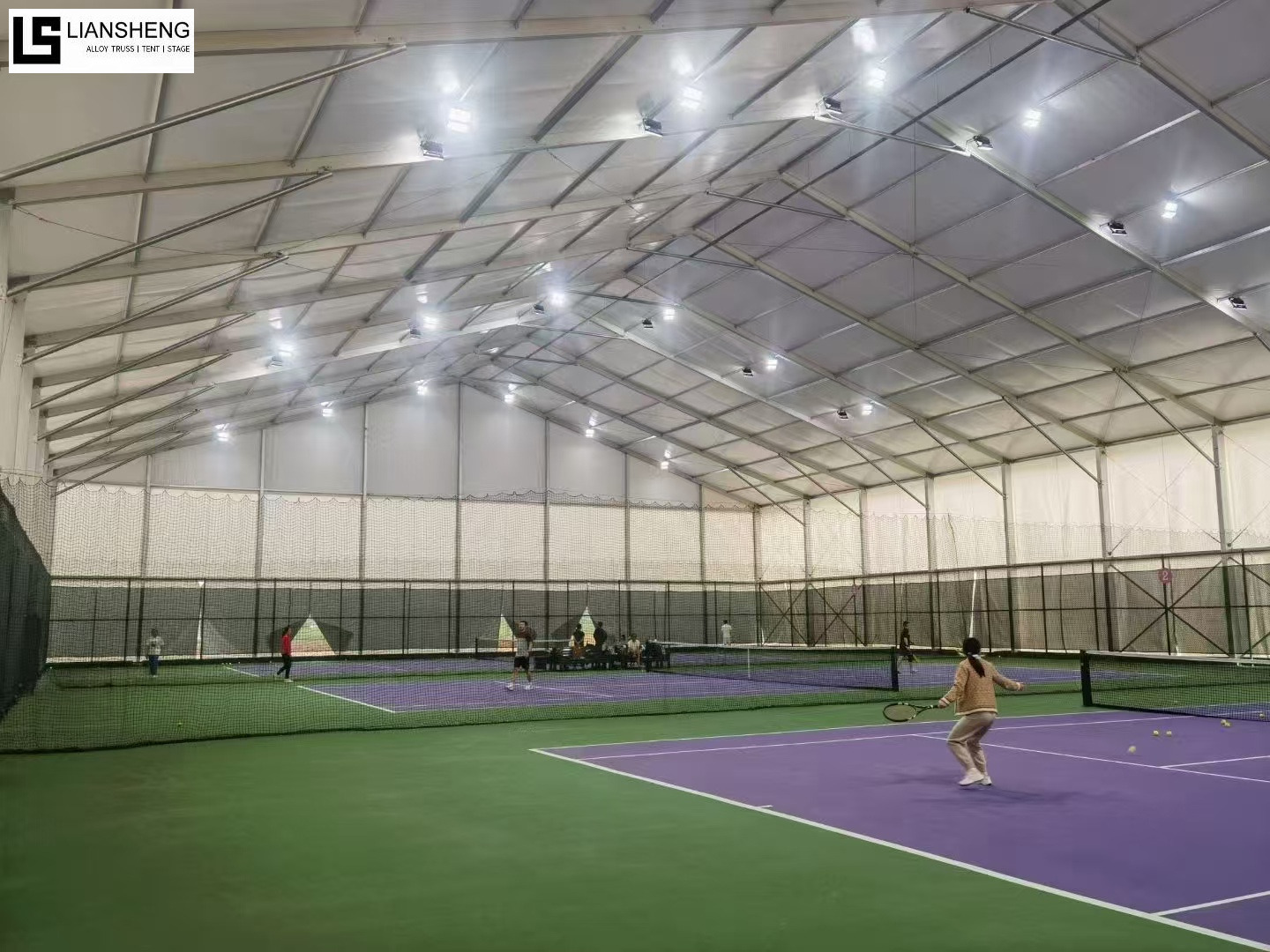 बड़े पैमाने के आयोजनों, स्टेडियमों, स्विमिंग पूल और प्रतियोगिताओं के लिए एल्यूमीनियम मिश्र धातु बहुभुज खेल तम्बू