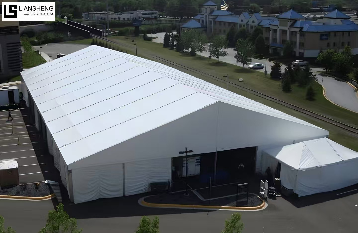 उच्च गुणवत्ता फैक्टरी मूल्य एल्यूमीनियम औद्योगिक तम्बू गोदाम तम्बू पीवीसी बड़े भंडारण तम्बू